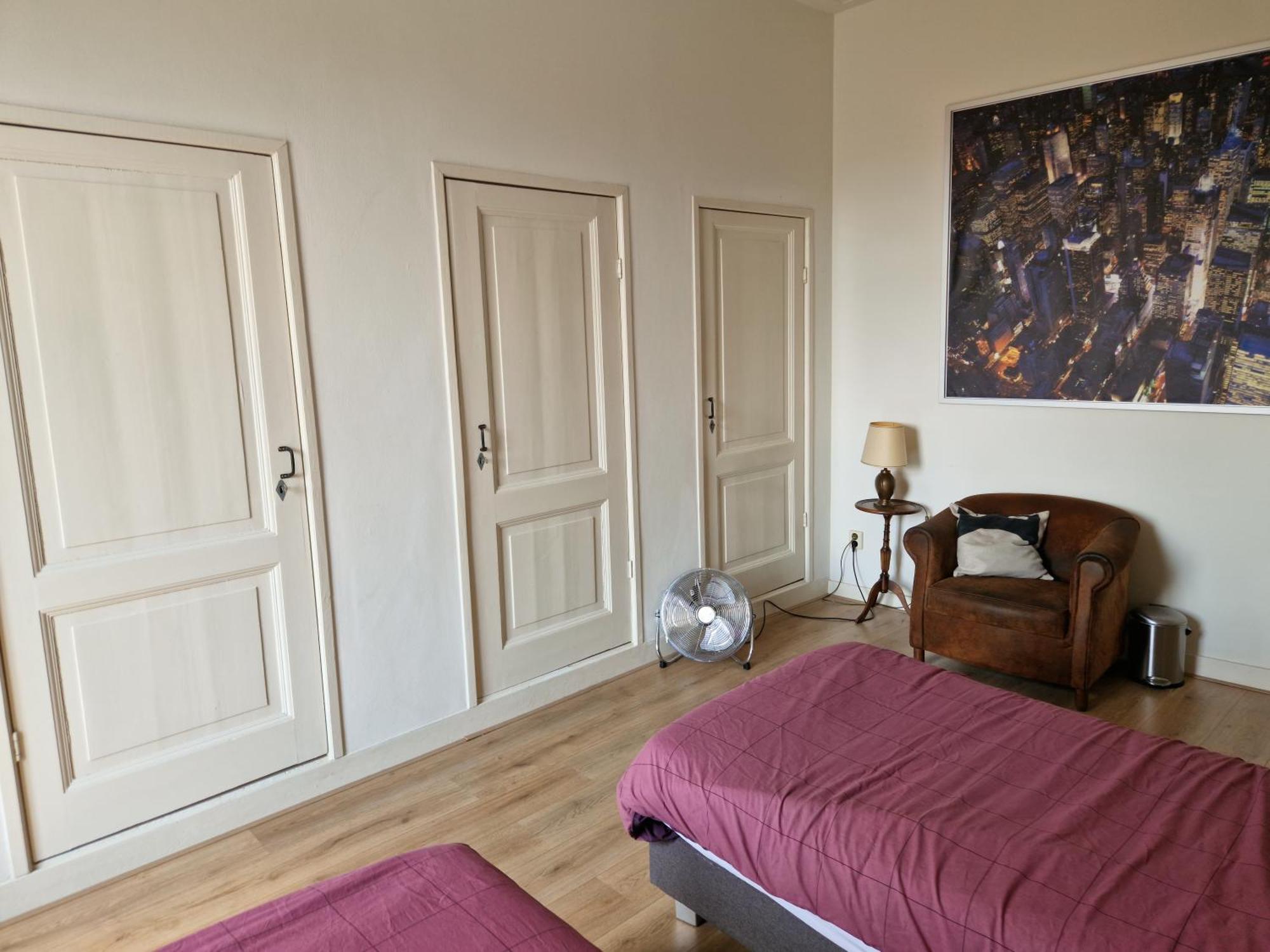 J&J Hotel Nijmegen Ngoại thất bức ảnh