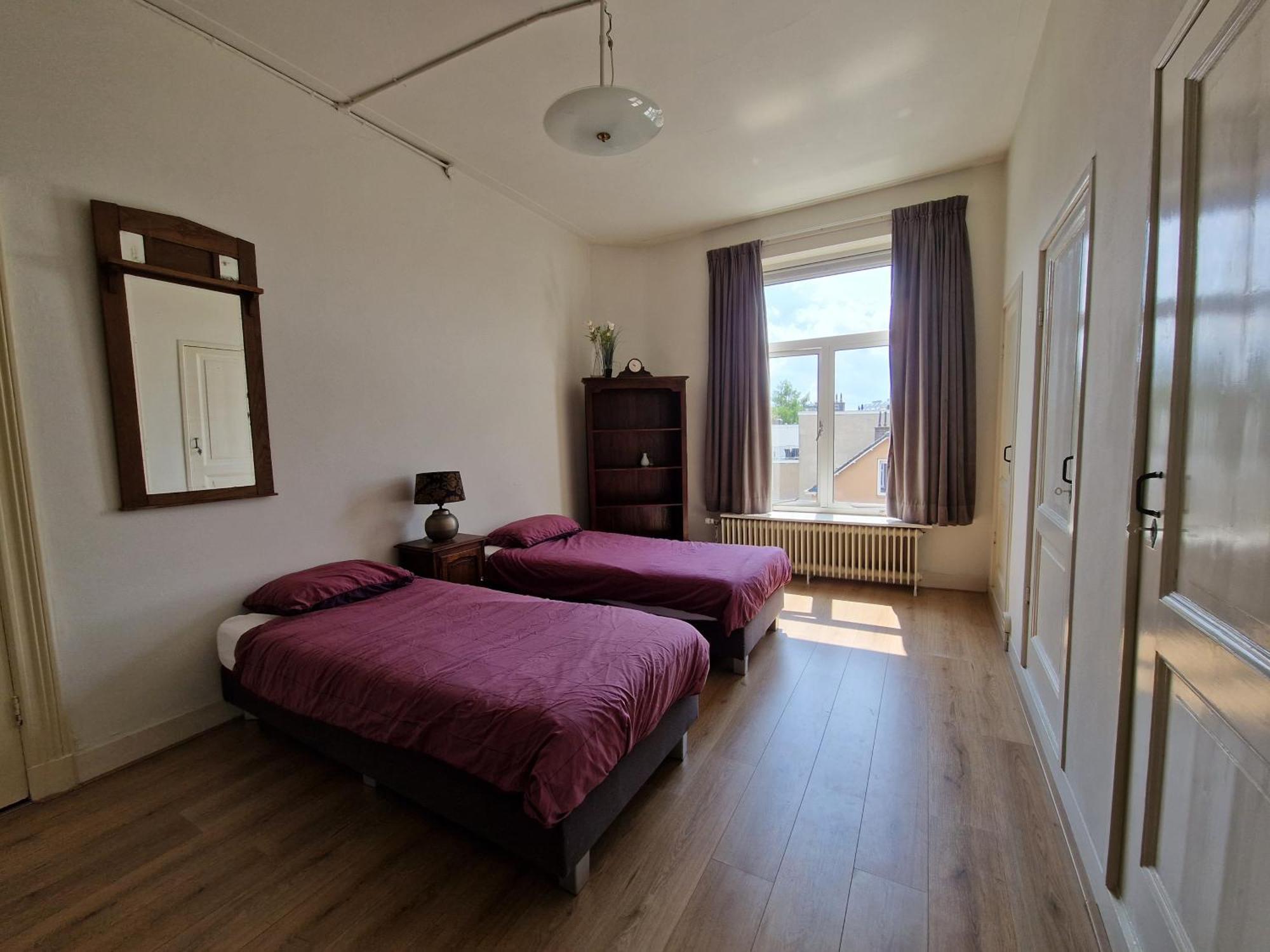 J&J Hotel Nijmegen Ngoại thất bức ảnh