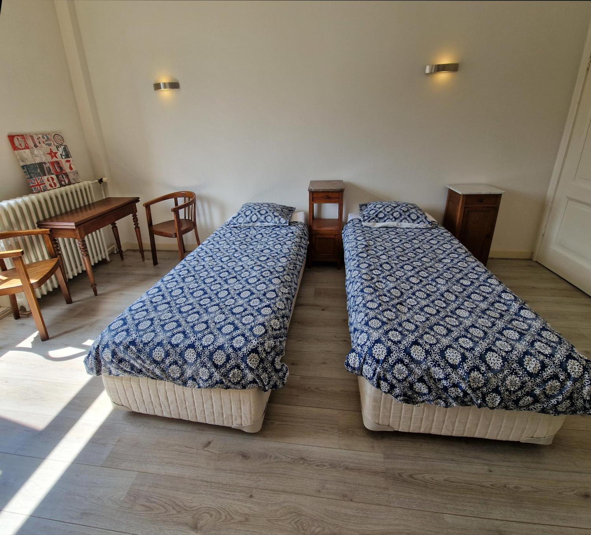 J&J Hotel Nijmegen Ngoại thất bức ảnh